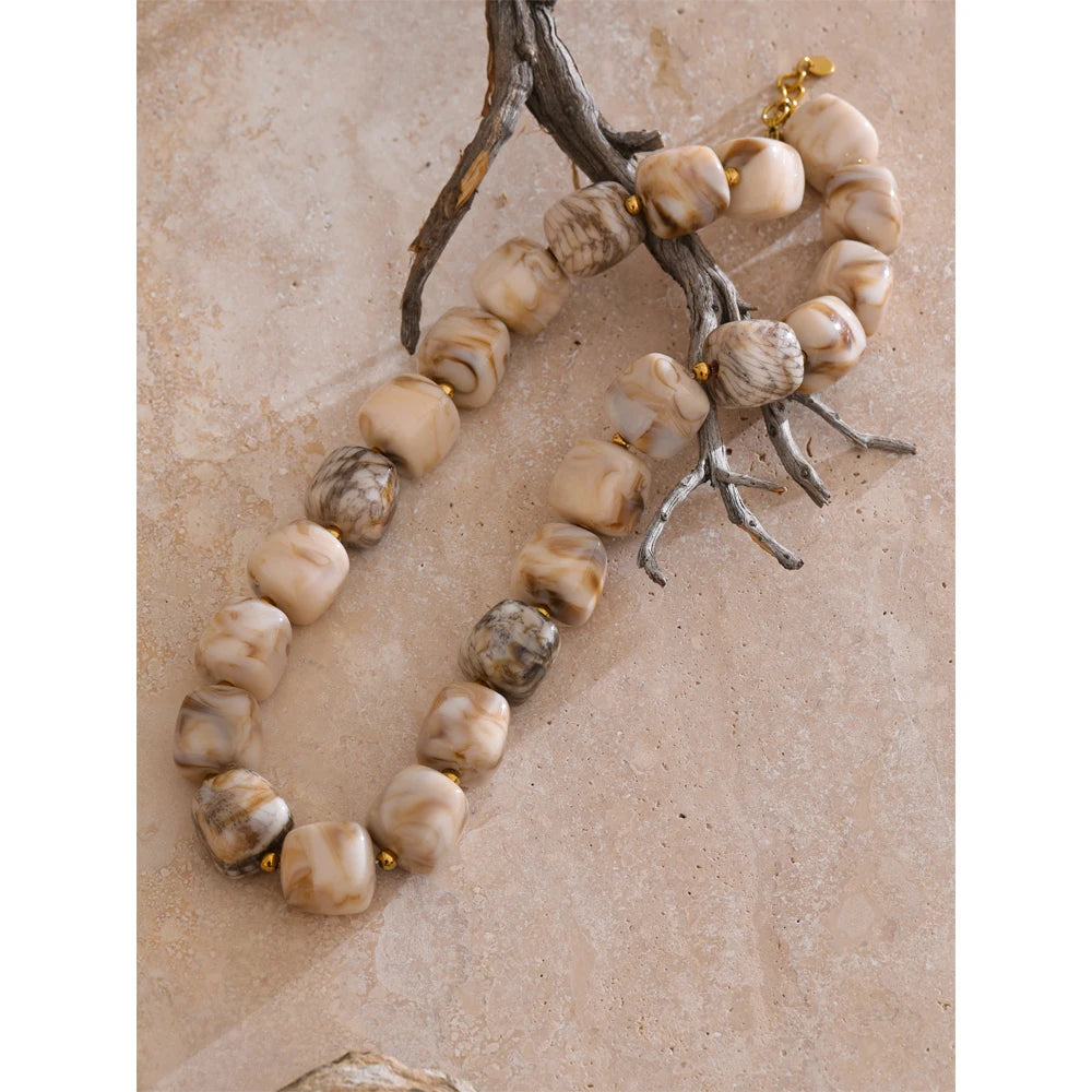 Chunky Beaded Short Necklace