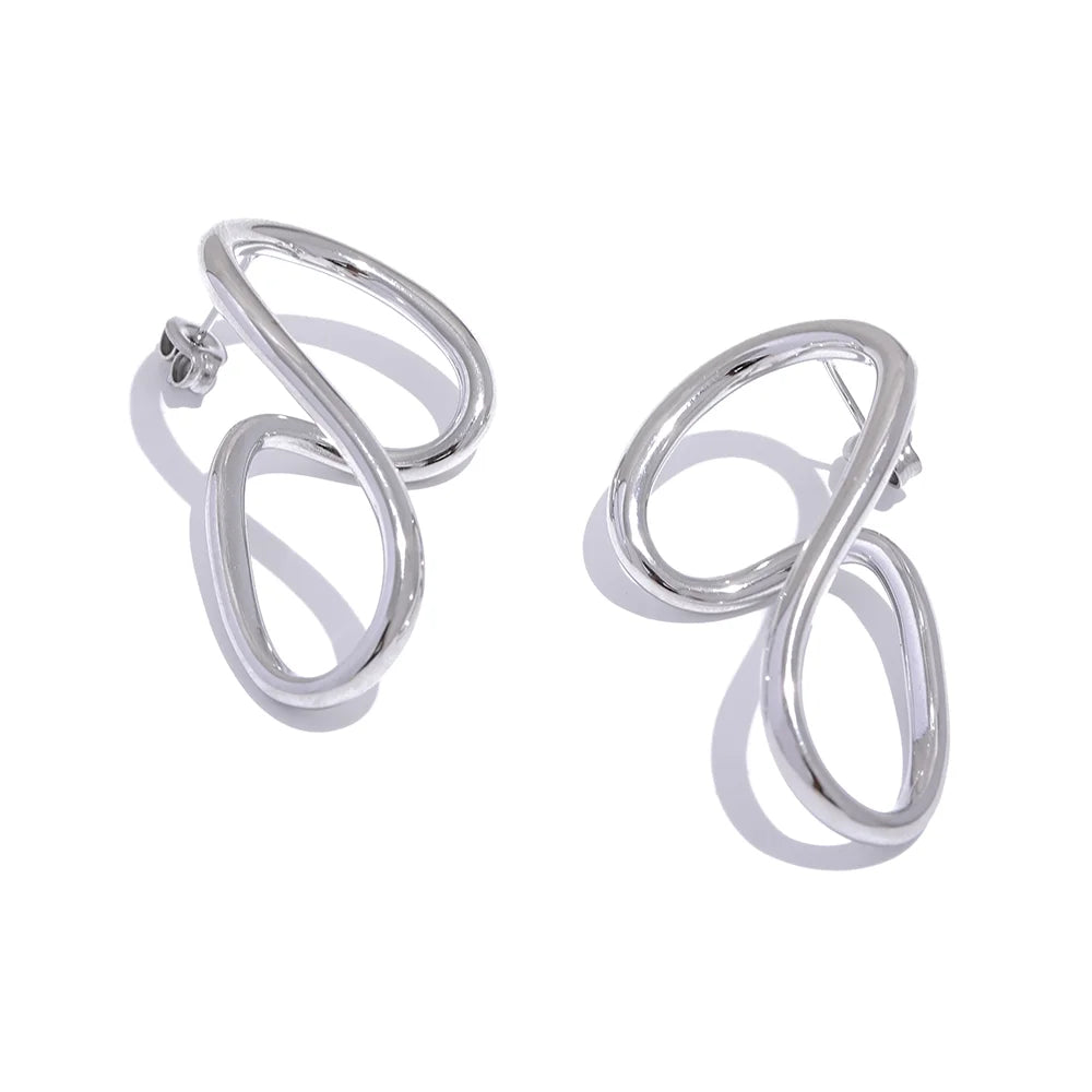 Twisted Circle Stud Earrings